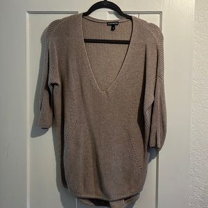 EXPRESS 3/4 sleeve sweater.